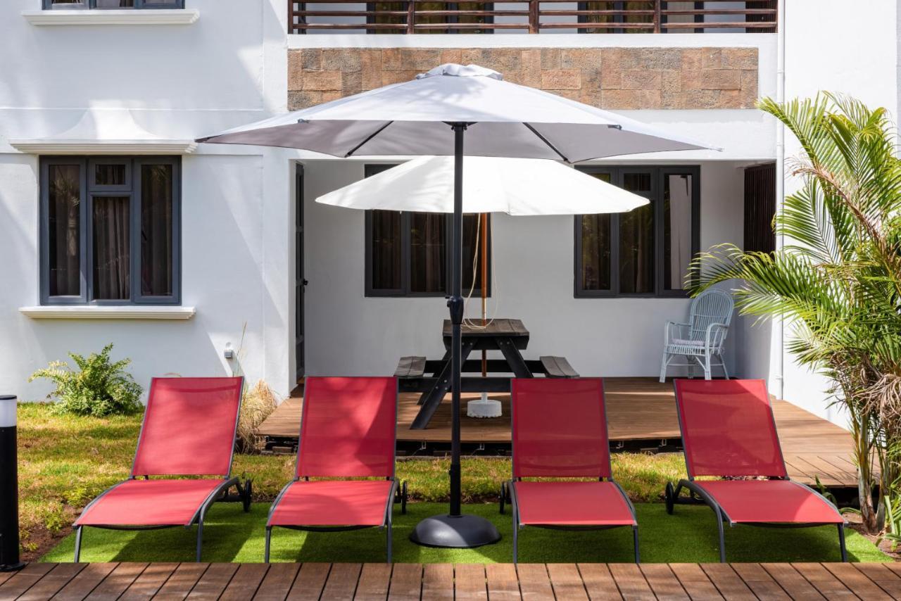 Les Cerisiers Beach Residence, Cosy And Modern 3 Bedroom Apartment Located 50 Metres From The Beach And From All Amenities And Restaurants On The Coastal Road Flic-en-Flacq Eksteriør bilde