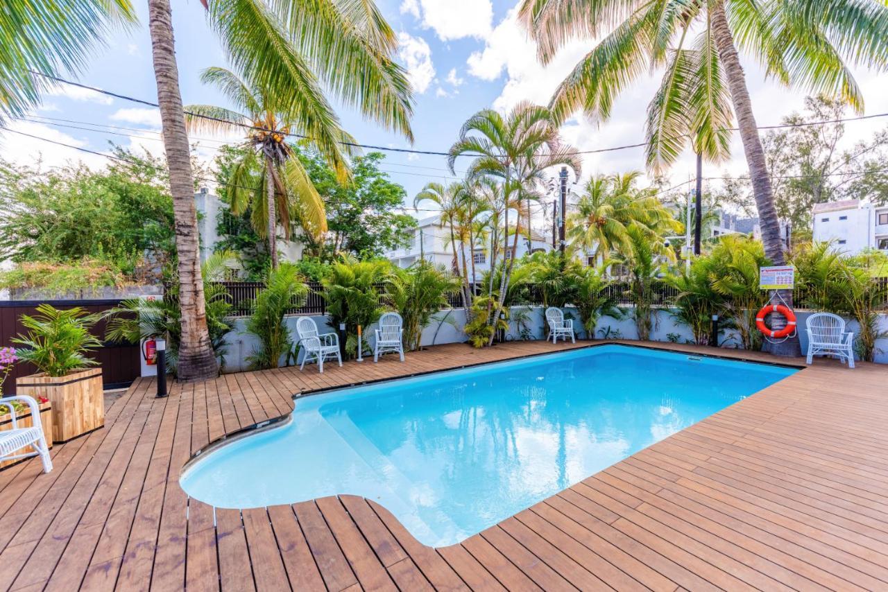 Les Cerisiers Beach Residence, Cosy And Modern 3 Bedroom Apartment Located 50 Metres From The Beach And From All Amenities And Restaurants On The Coastal Road Flic-en-Flacq Eksteriør bilde