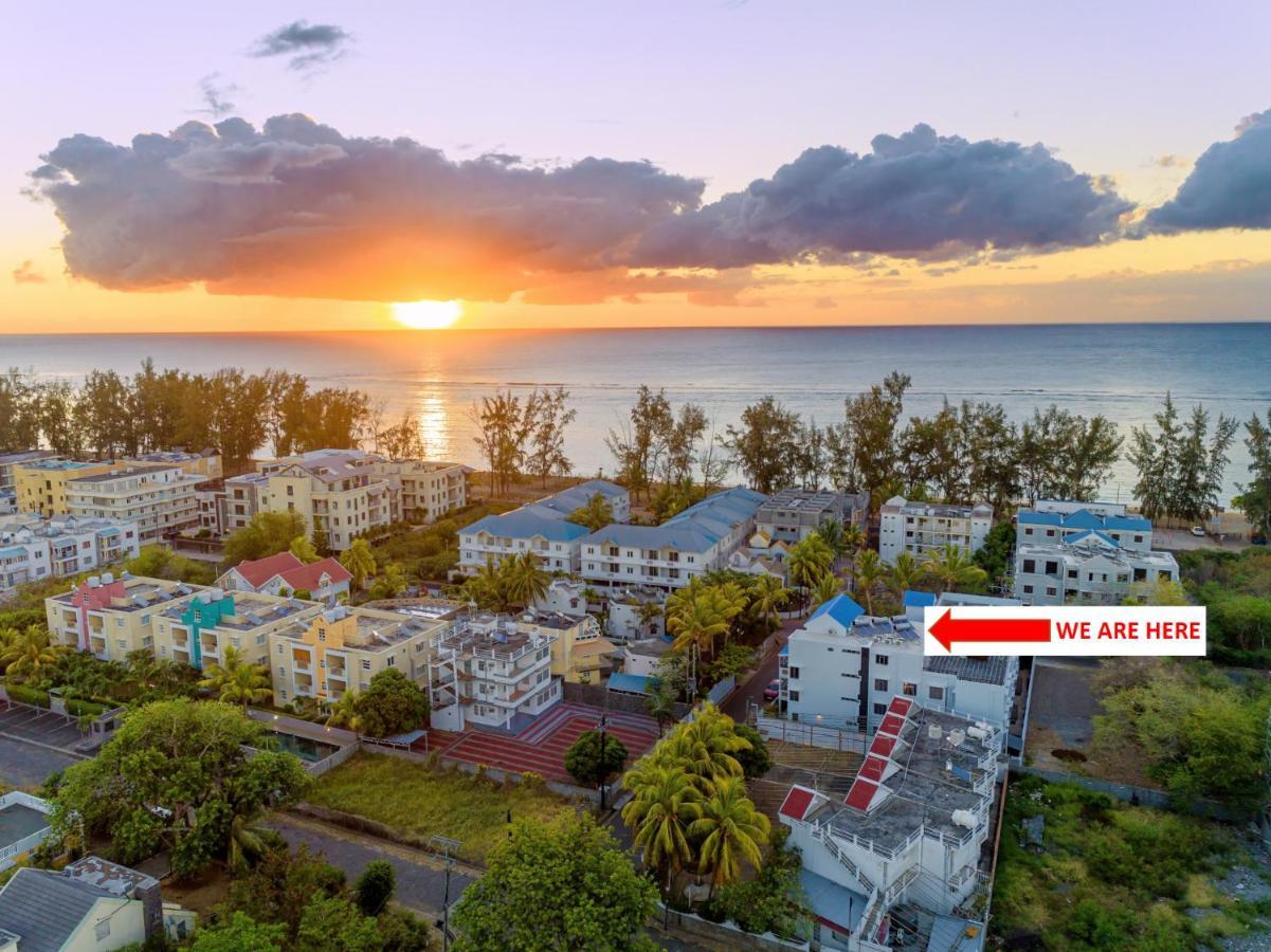 Les Cerisiers Beach Residence, Cosy And Modern 3 Bedroom Apartment Located 50 Metres From The Beach And From All Amenities And Restaurants On The Coastal Road Flic-en-Flacq Eksteriør bilde